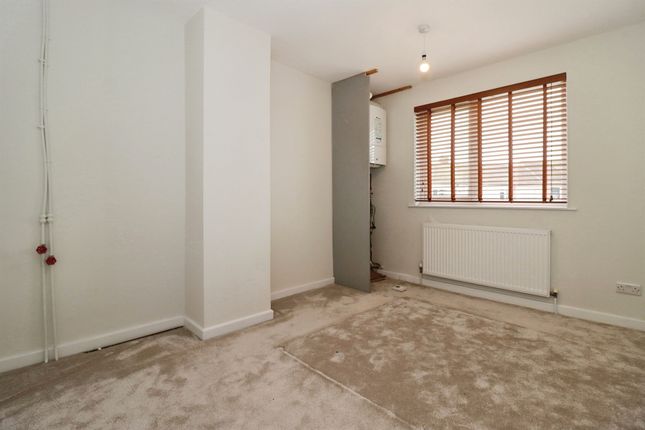 2, Watermore Close, Bristol photo 3