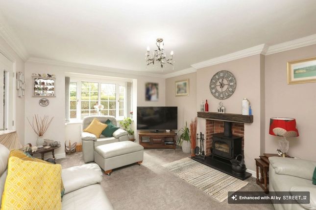 22 Stoneacre Drive, Sheffield photo 3