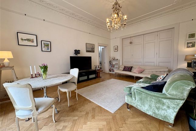 Flat 2, Pembroke Mansions, 1-3, Oakfield Road, Bristol photo 2
