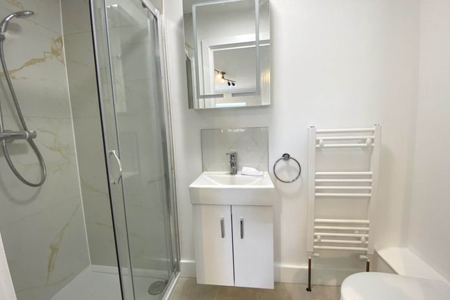 Flat 2, Bairstow Close, Borehamwood photo 5
