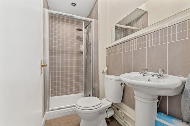 Flat for sale in High Street, Dunfermline