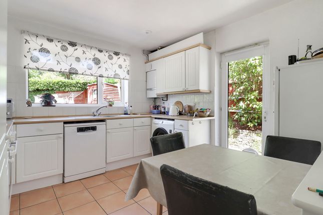 2, Kent Road, Windlesham photo 4