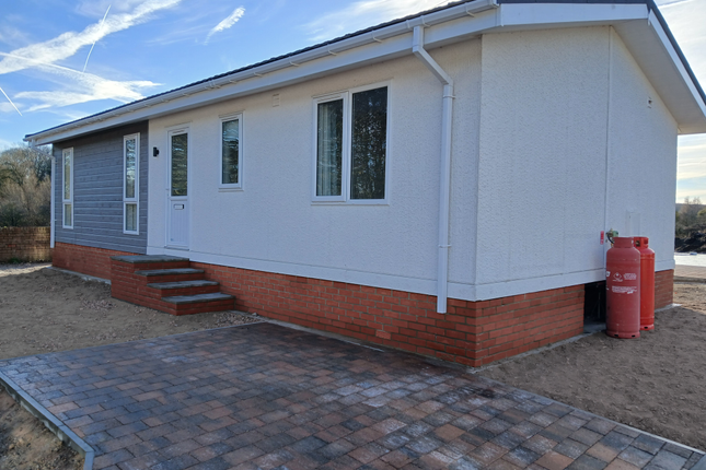 2-bed caravan on Angel Of The North Park, Birtley, £119,995