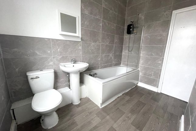 27, Downall Green Road, Ashton-in-Makerfield, Greater Manchester photo 4