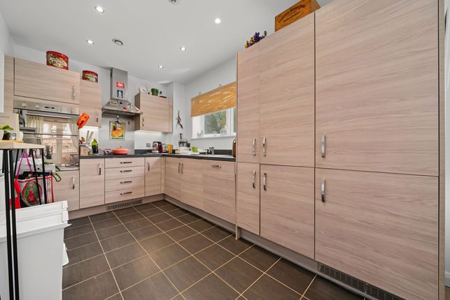 18 Arundel House, London photo 3