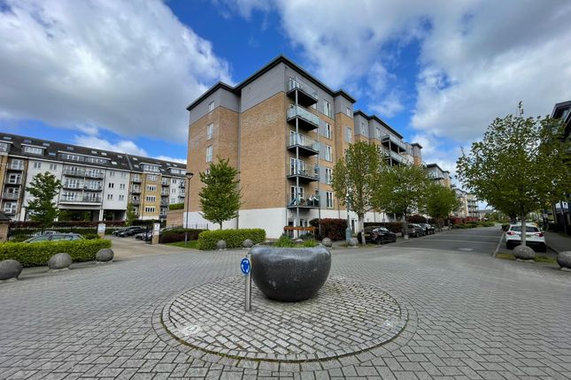 Flat for sale in Chelsea Lodge, West Drayton