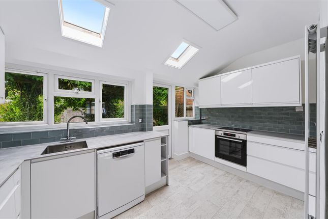 Tolworth road, Surbiton photo 3