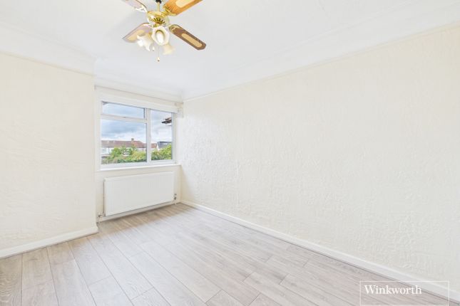 83, Honeypot Lane, London photo 4