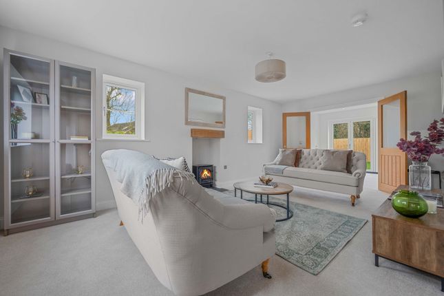 5 Spa Farm Court, Stratford-upon-Avon photo 2