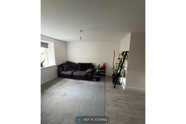Apartment, St Georges Lodge Stamford St, Stalybridge photo 2