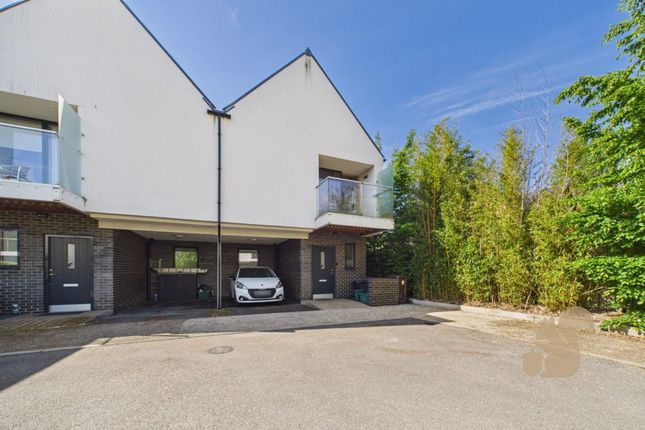 2-bed semi-detached on 28 Point Chase, Colchester, £290,000