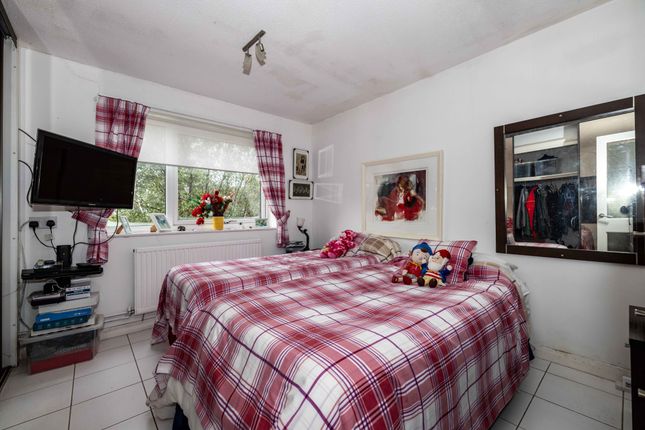 49, Woodside, Faversham photo 5