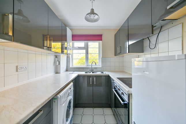 Berkeley Court, Coley Avenue, Reading photo 2