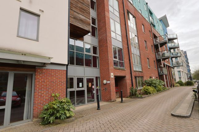 Thumbnail Flat to rent in Sweetman Place, Bristol