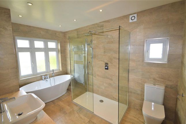 203, Tomswood Hill, London photo 4