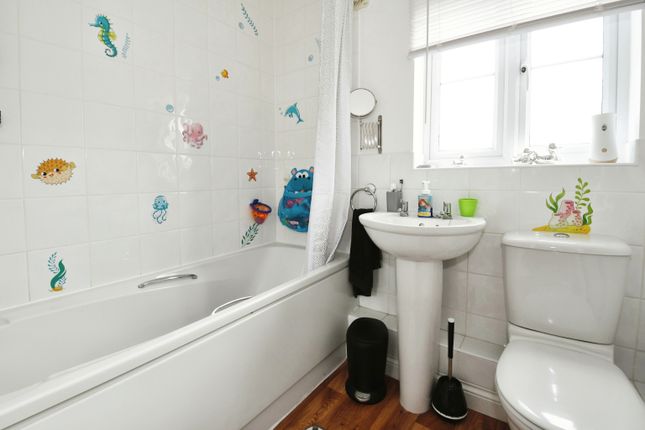 End terrace house for sale in Robins Crescent, Witham St. Hughs, Lincoln, Lincolnshire