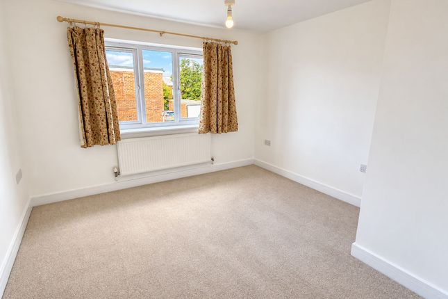 4, Legion Road, Hayling Island photo 3