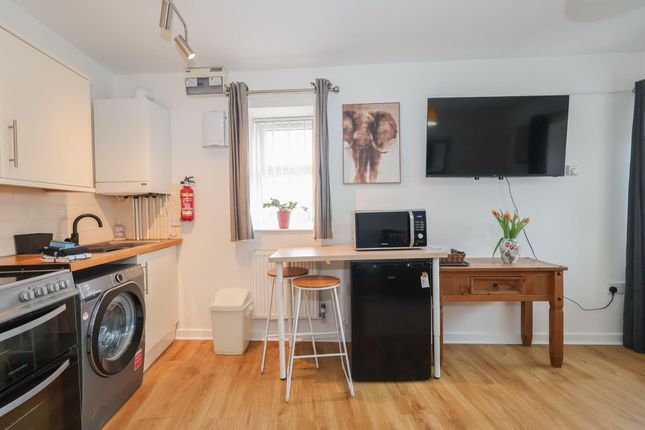 6 St. Georges Apts, 71 Mount Wise, Newquay photo 2