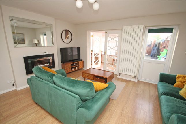 20, Crockford Close, Hampshire photo 3
