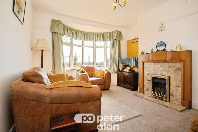 17, Usk Road, PONTYPOOL photo 3