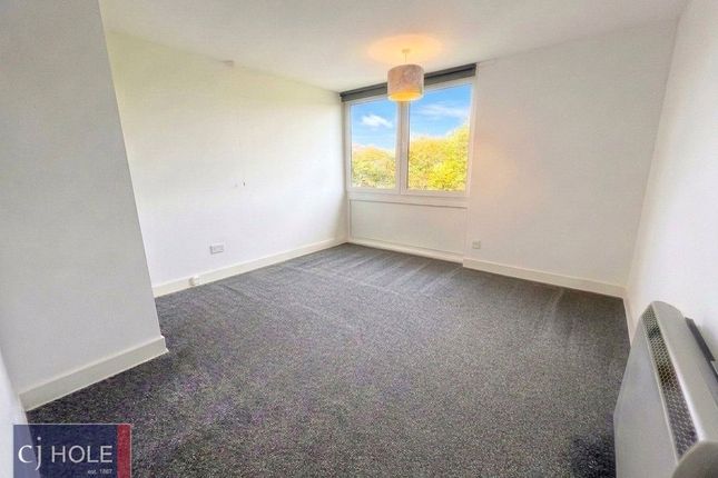 35, Westacre Close, Bristol photo 3