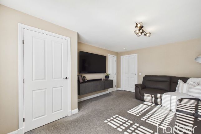 Coatbridge, North Lanarkshire photo 2