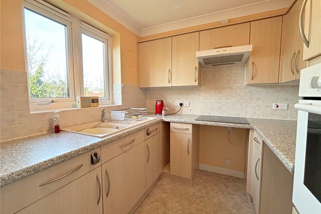 Flat 43, Moores Court,, Jermyn Street, Lincolnshire photo 3