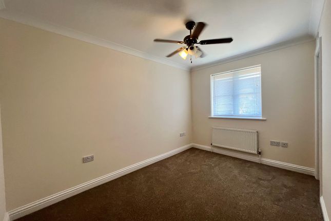 33, Kingfisher Way, Bury St Edmunds photo 5