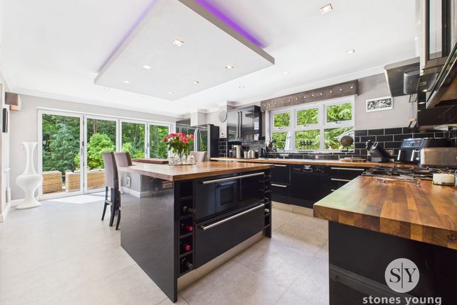 16 Netherwood Gardens, Blackburn photo 4
