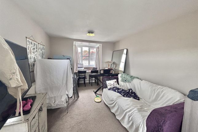 7 Flints Court, Berkeley Hill, Falmouth photo 3