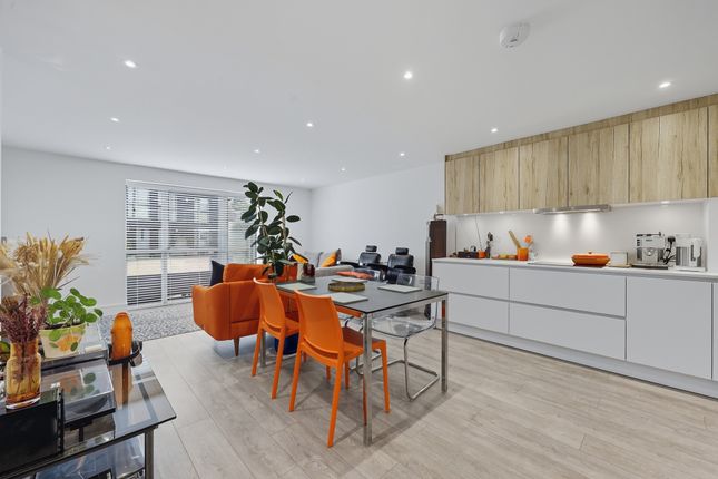 1 Kitchener Mews, Enfield photo 2