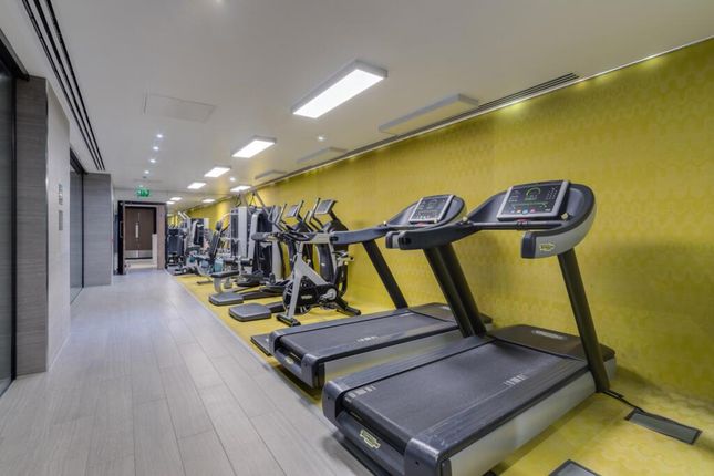 Flat for sale in Chronicle Tower, 261B City Road, London