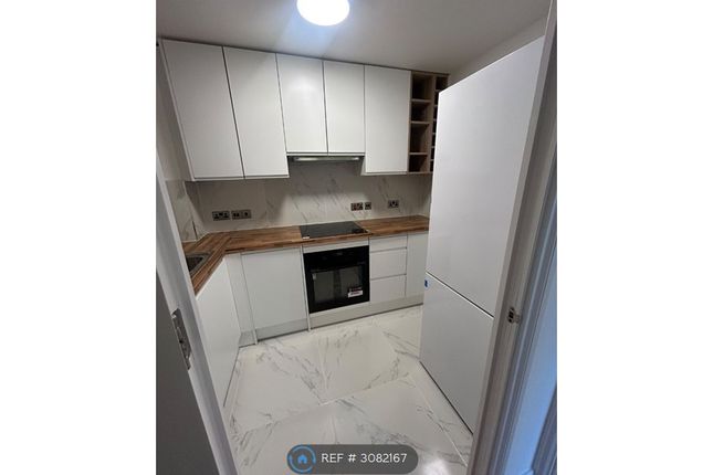 Galton Court Joslin Avenue, London photo 2