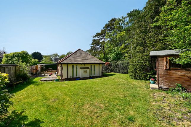 2-bed house on Hillside,, Heathvale Bridge Road, Guildford, £550,000