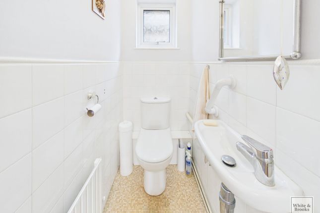 7 Madeira Avenue, Bognor Regis photo 4