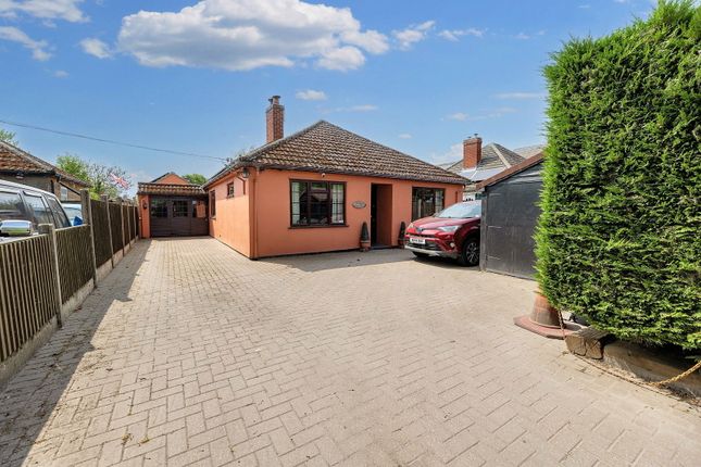 3-bed house on 3, Pilcox Hall Lane, Clacton-on-sea, £375,000