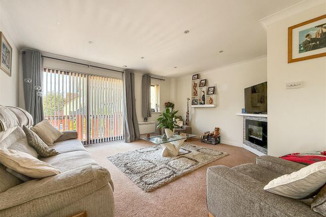 29, Coverack Way, Portsmouth photo 3