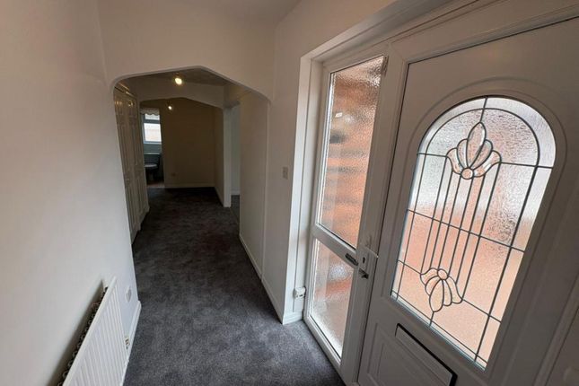 10 Heol Pentre Bach, Queensgate Village Gorseinon, Gorseinon photo 2