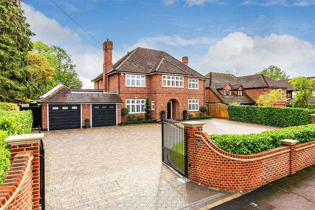 Thumbnail Detached house for sale in Warren Avenue, South Cheam