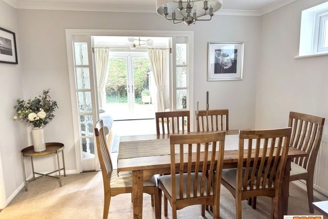 8, Island Close, Hayling Island photo 3