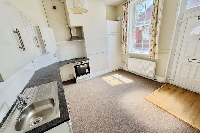 27, Victoria Street, East Yorkshire photo 3