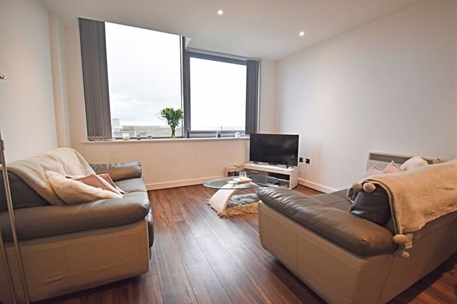 Flat to rent in 11th Floor, Churchill Way, Basingstoke