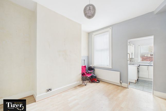 7, Lodore Road, Blackpool photo 4