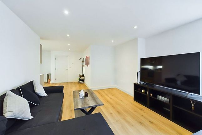 Flat for sale in Buckingham Parade, The Broadway, Stanmore