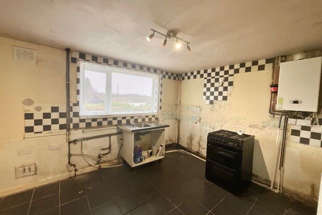 16, Lechlade Road, Nottingham photo 2