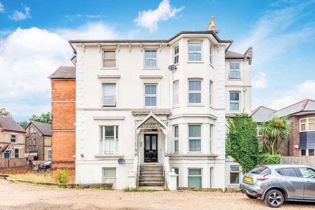 2-bed flat on Flat 1 Harcourt Mansions, Penge Road, South Norwood, London, SE20 8SU, £250,000