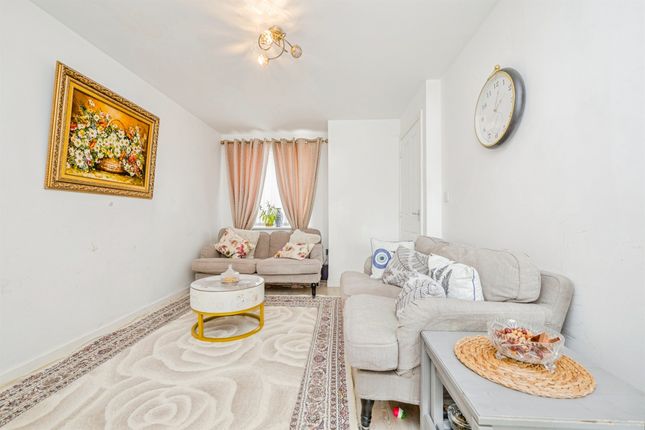7, Eastside Quarter, Maelfa, Cardiff photo 3