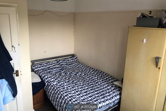 Room to rent in Jubilee Avenue, Ormskirk