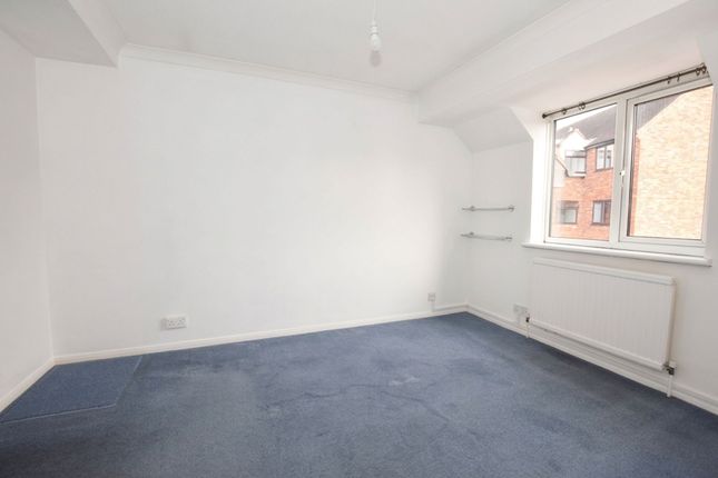 22 Malthouse Square, Princes Risborough photo 4
