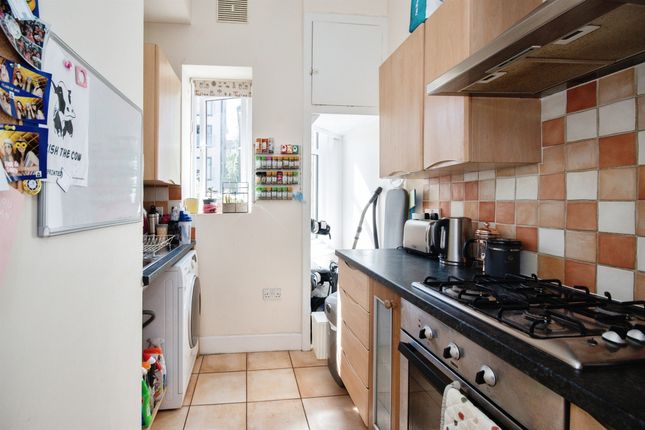 Flat for sale in Norwich Avenue West, Bournemouth